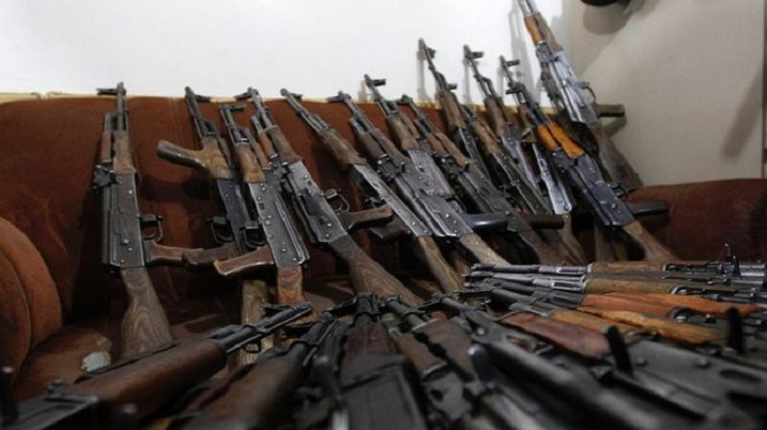 Russia hands over 10,000 AK assault rifles to Afghanistan